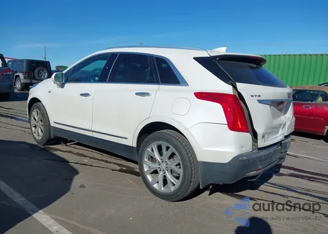 2017 Cadillac Xt5 Luxury z USA, uszkodzony, nr VIN 1GYKNBRS1HZ241996